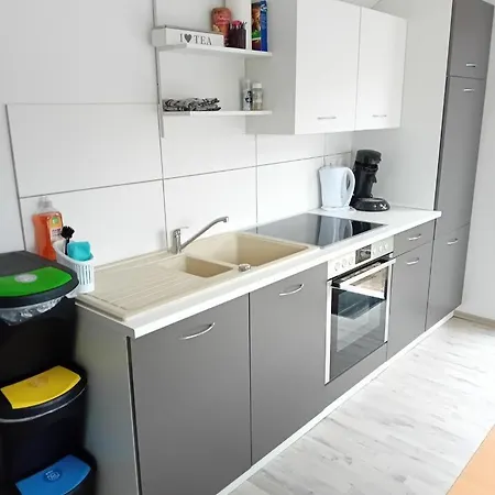 Apartmán Neu! Bauwagen Balu Mit Bad Terrasse U. Ausblick *